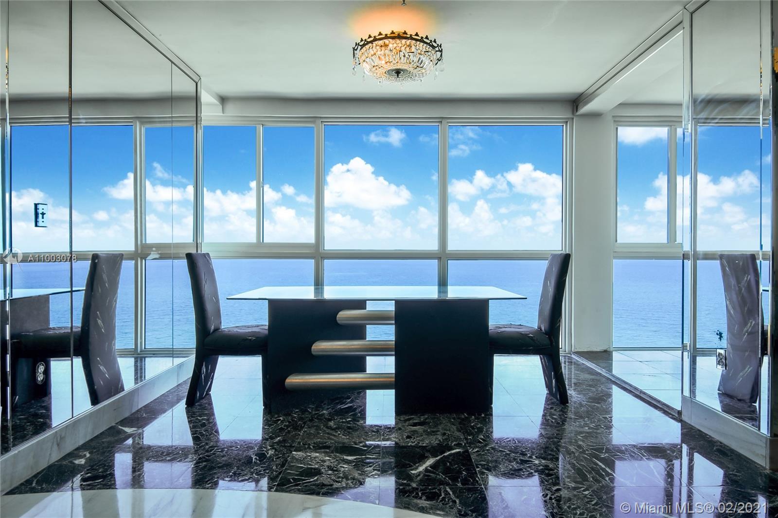 5445 Collins Ave #TS4