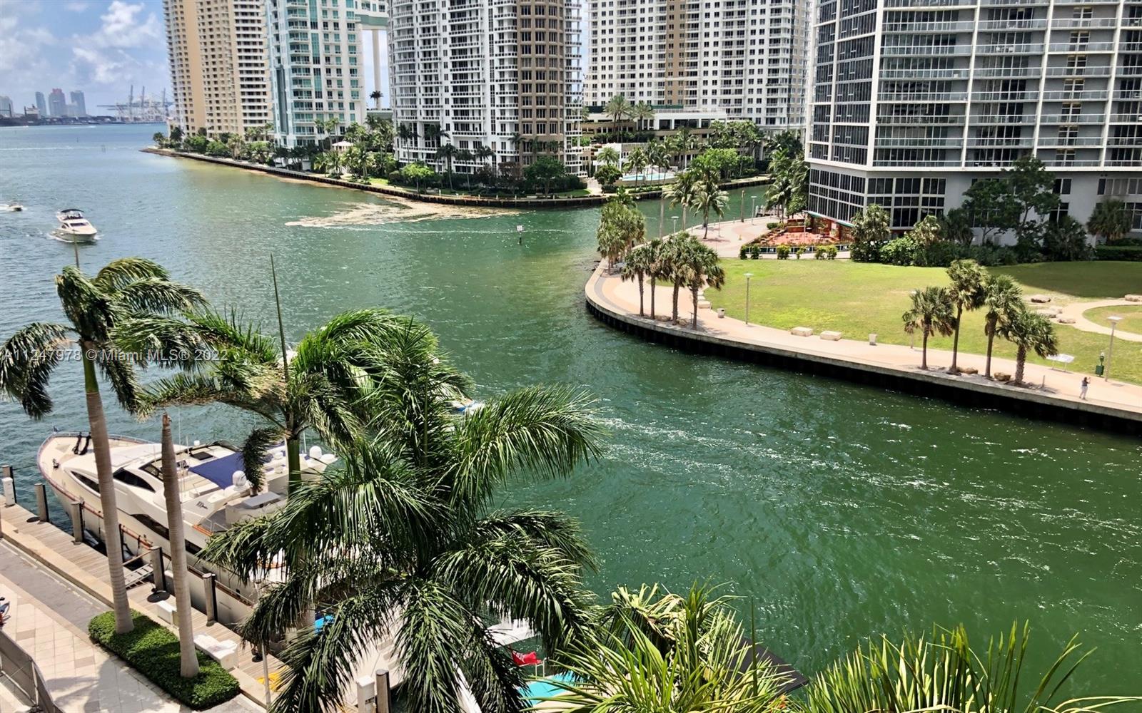 image Epic Residences25