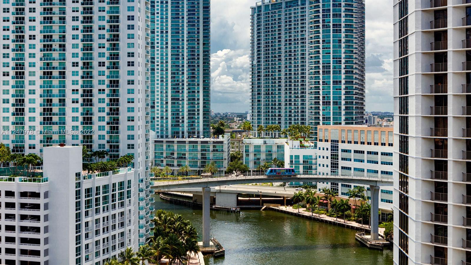 image Epic Residences36