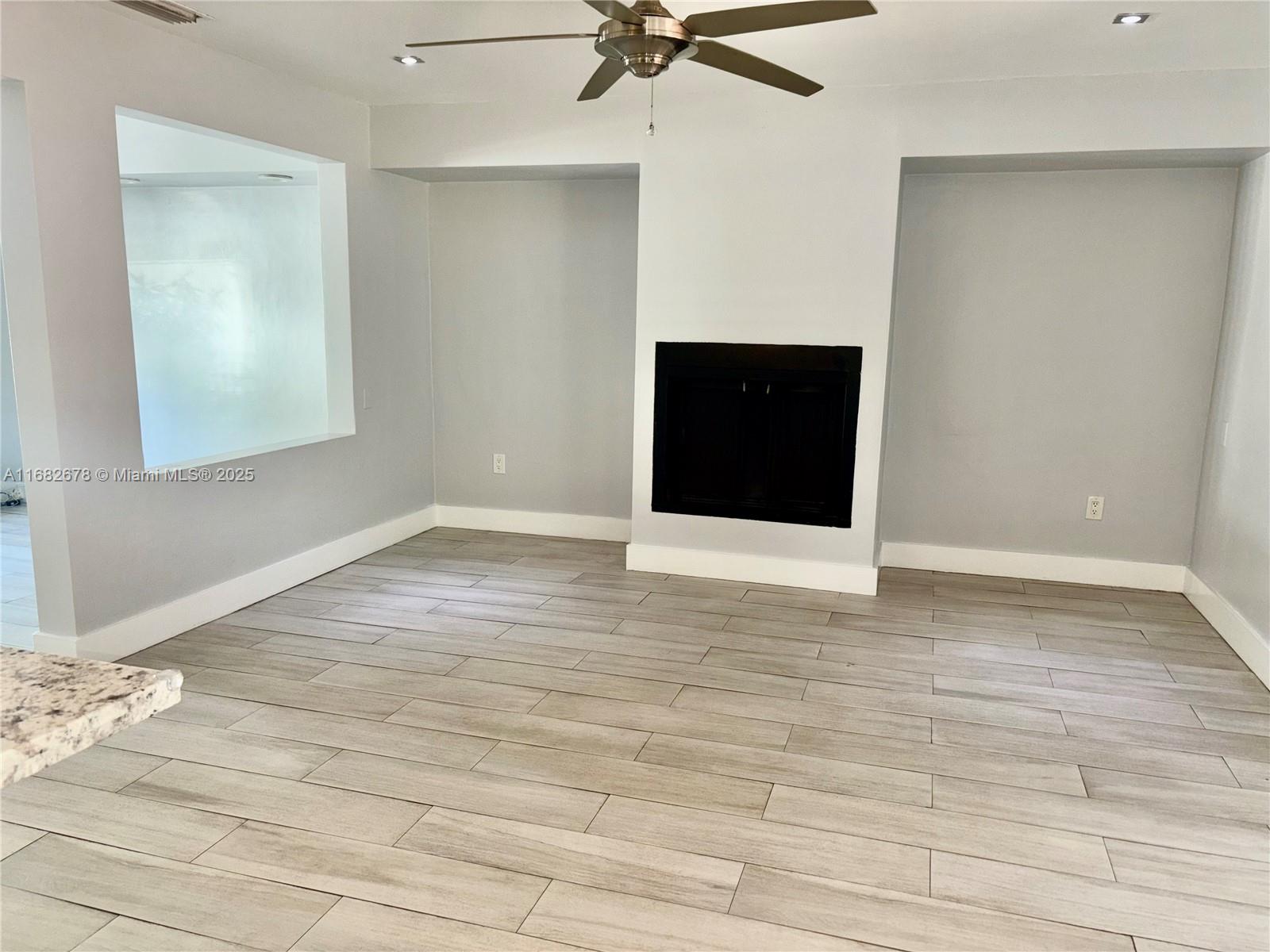 6520 SW 48th St,South Miami, FL 33155