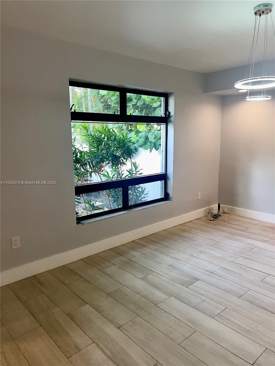 6520 SW 48th St,South Miami, FL 33155