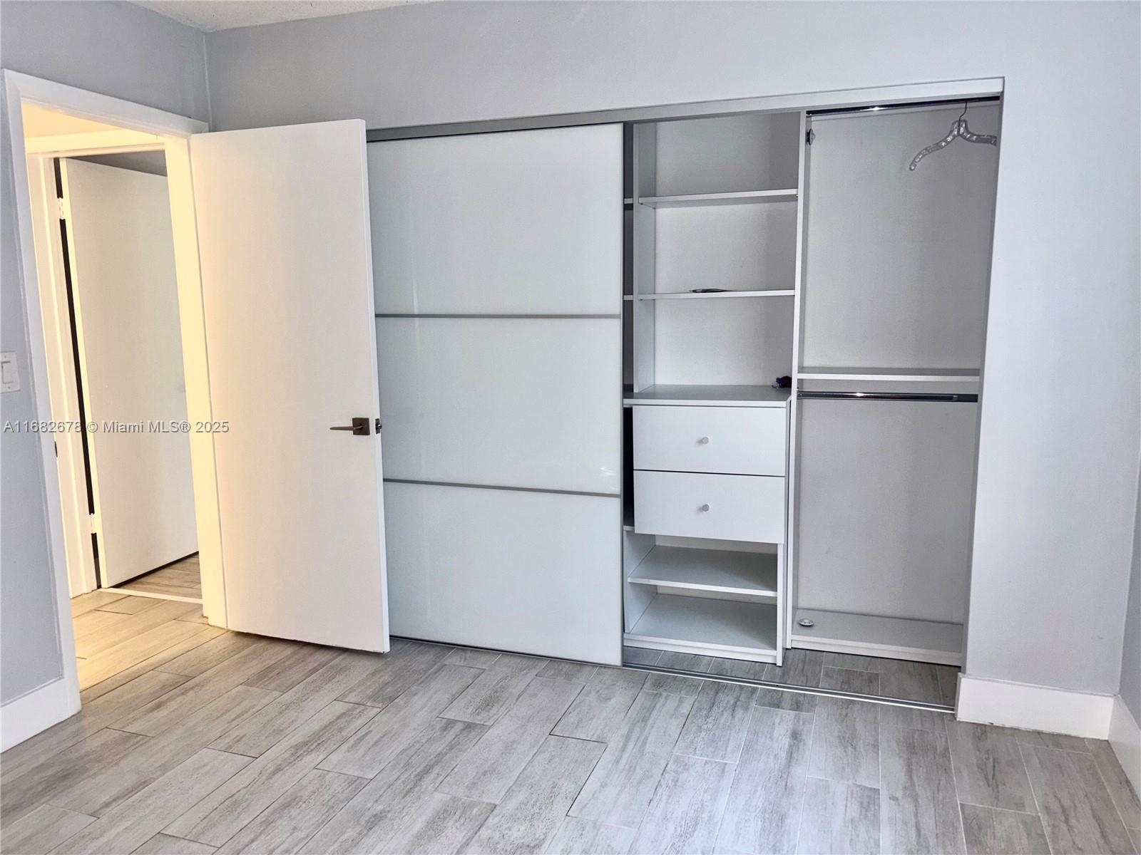 6520 SW 48th St,South Miami, FL 33155