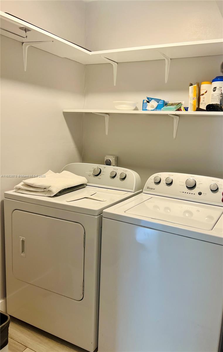 6520 SW 48th St,South Miami, FL 33155