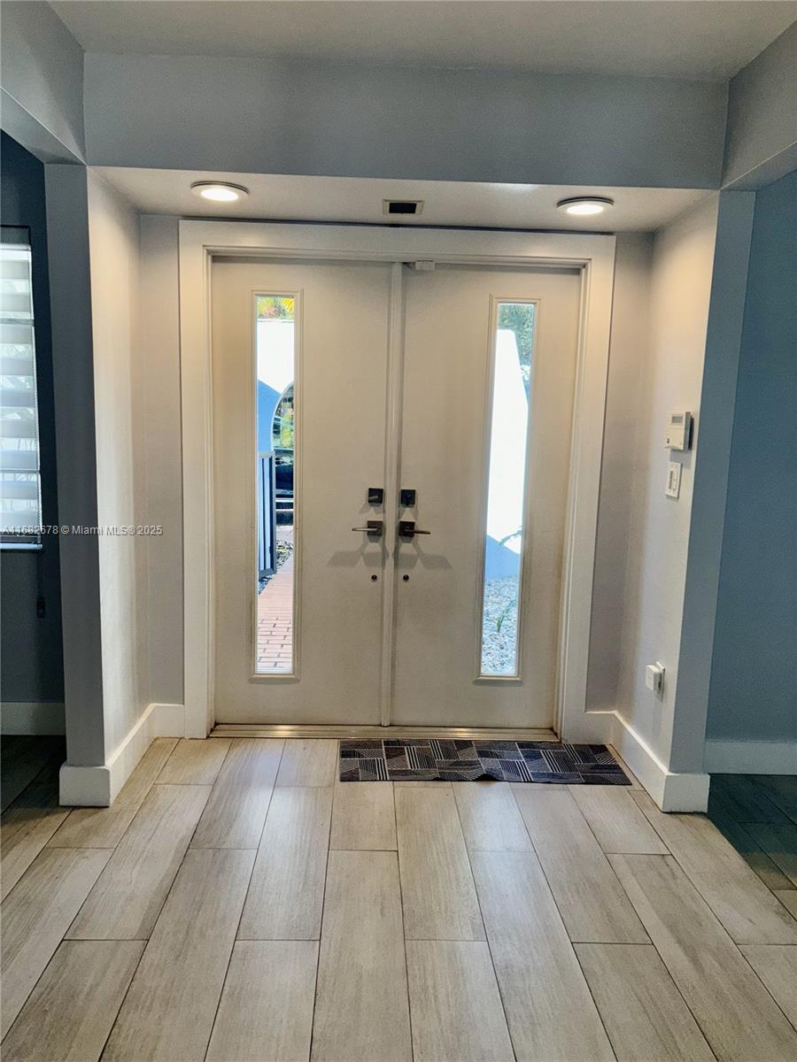 6520 SW 48th St,South Miami, FL 33155