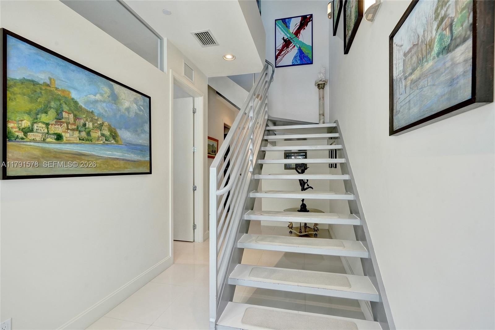 2725 NE 1st St Pompano Beach, FL 33062