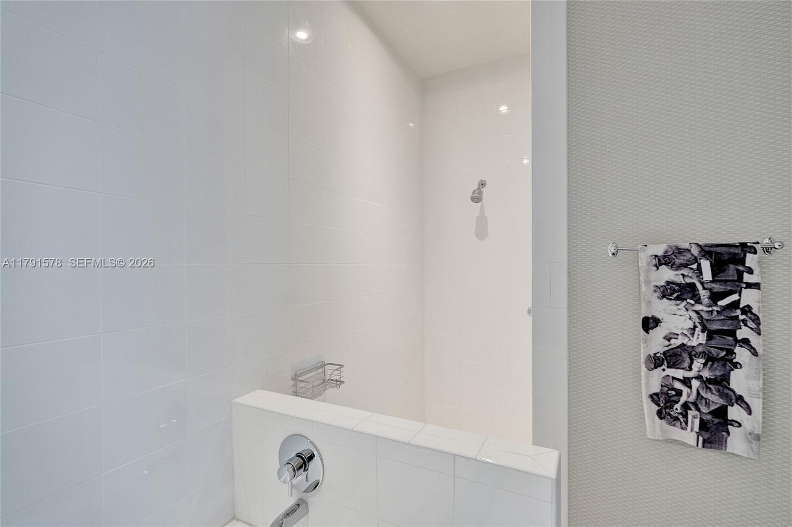 2725 NE 1st St Pompano Beach, FL 33062