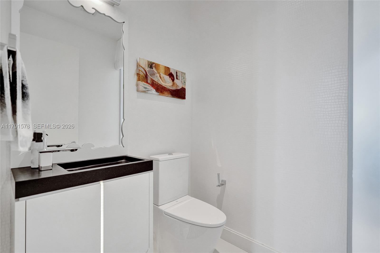 2725 NE 1st St Pompano Beach, FL 33062