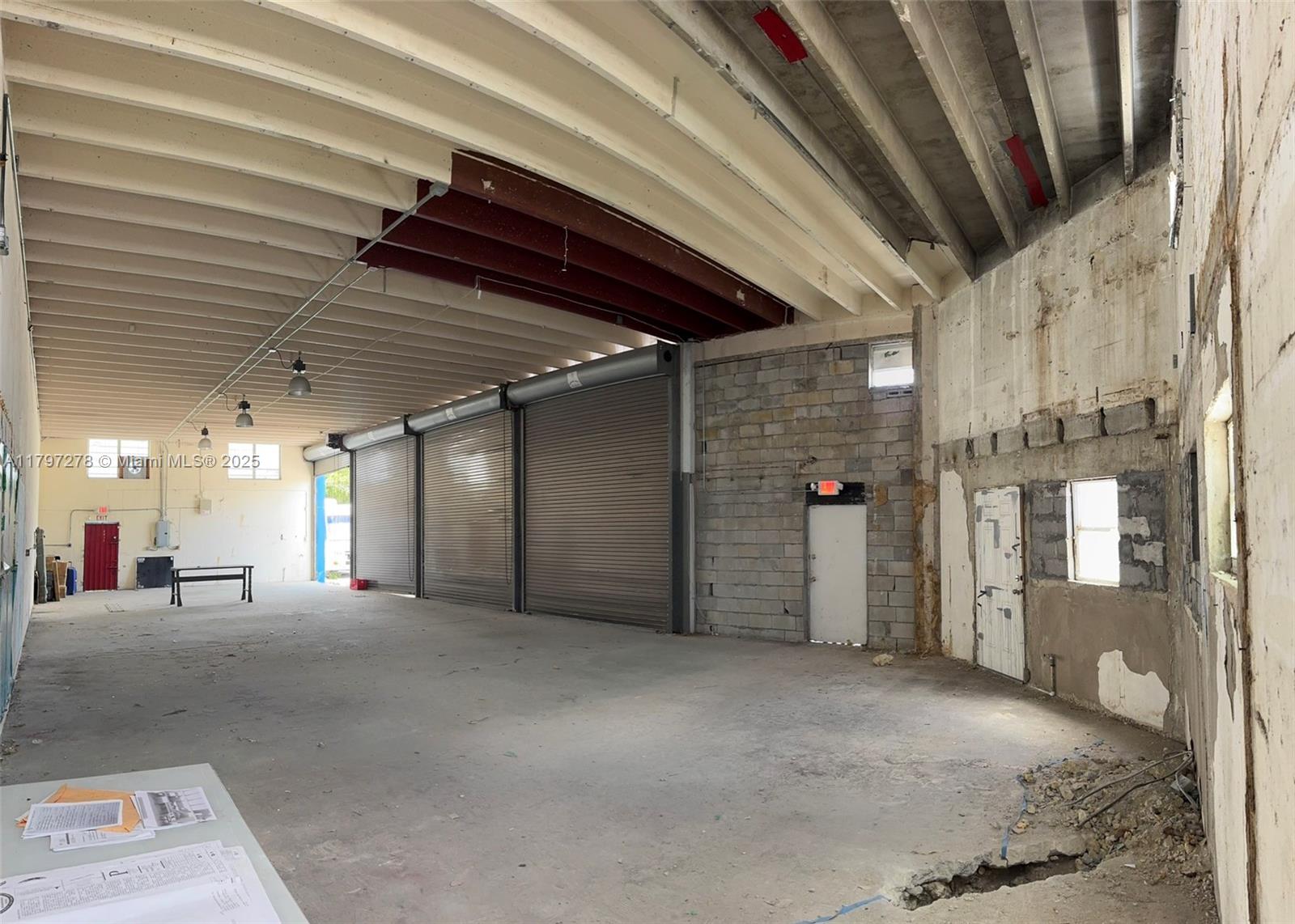 748 NW 24th St Miami, FL 33127