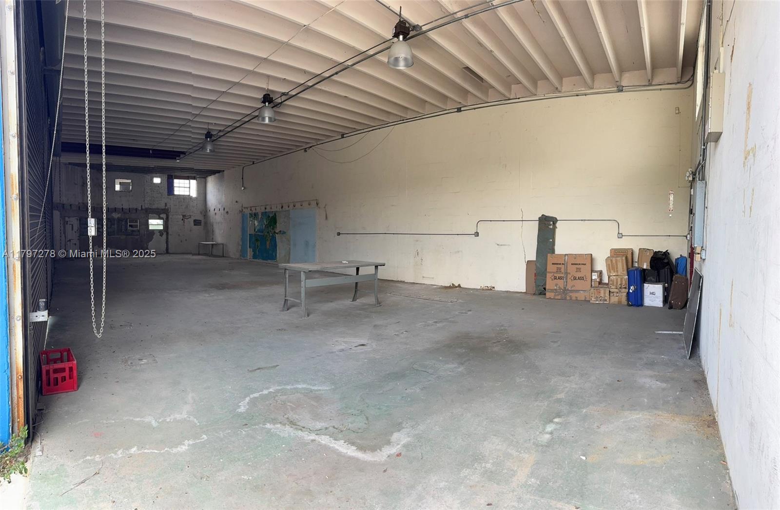 748 NW 24th St Miami, FL 33127