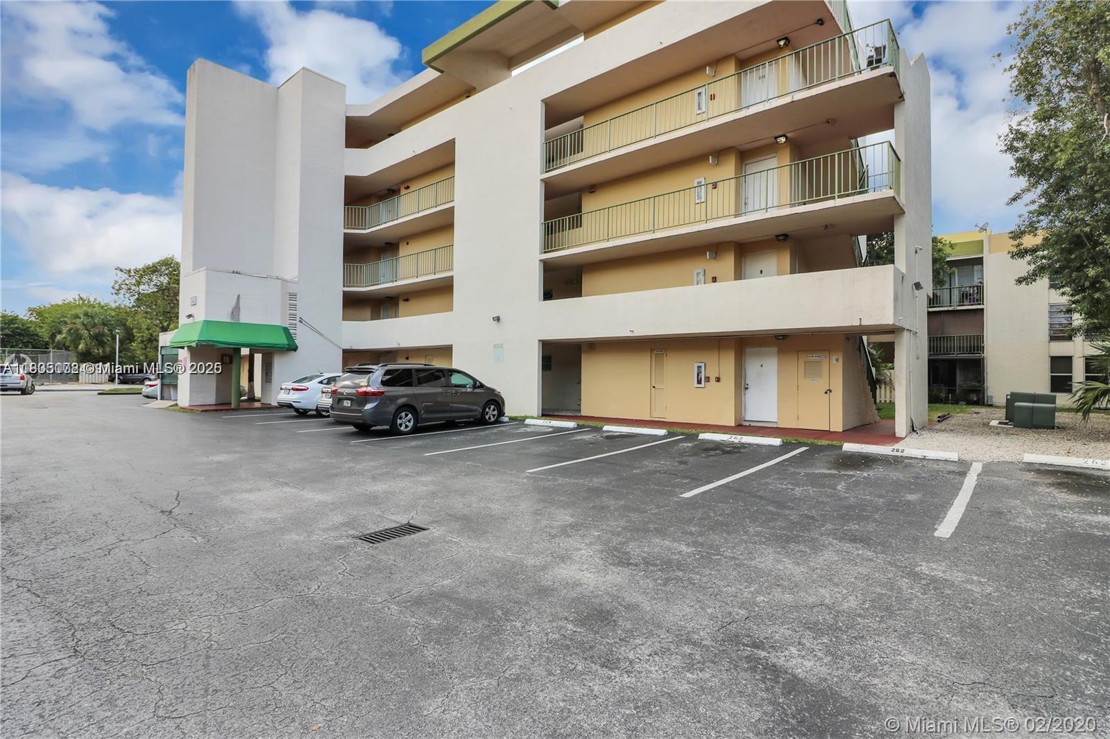 8840 Fontainebleau Blvd #304