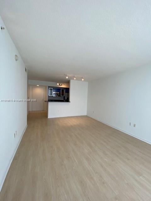 image Venture At Aventura West11