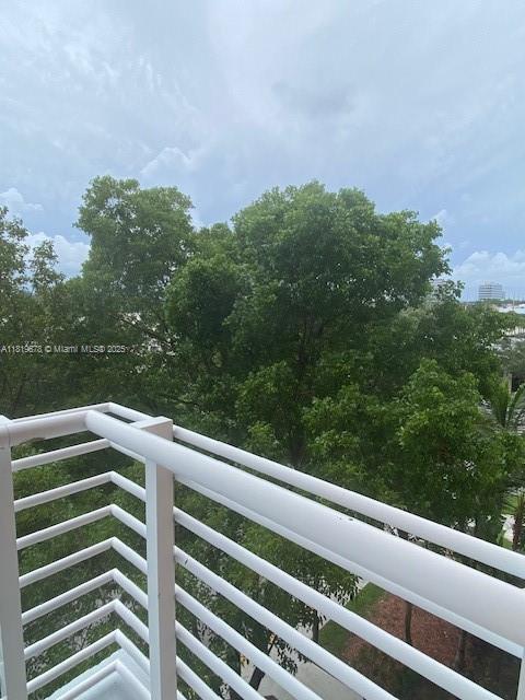 image Venture At Aventura West5