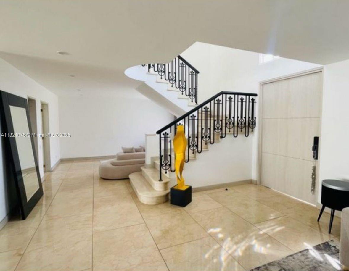 20 ST Loma Montesori Poblado Medellin Colombia Medellin, CO, 0