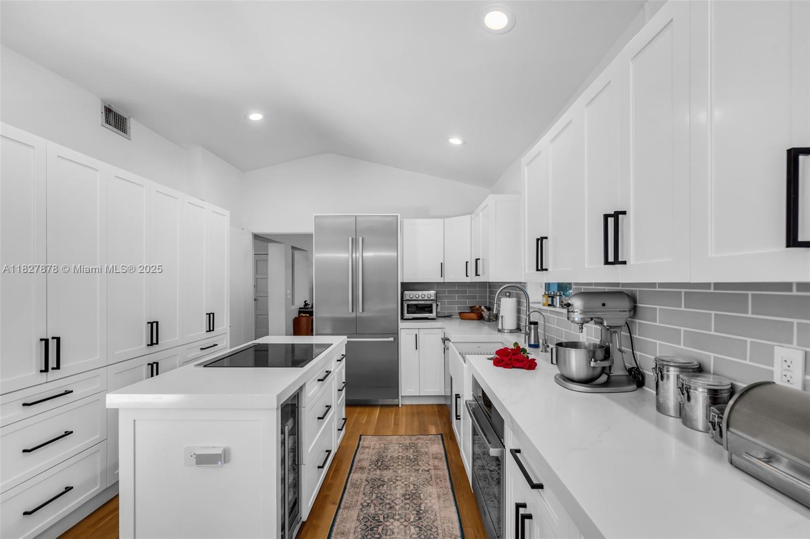 3865 Poinciana Ave Miami, FL 33133