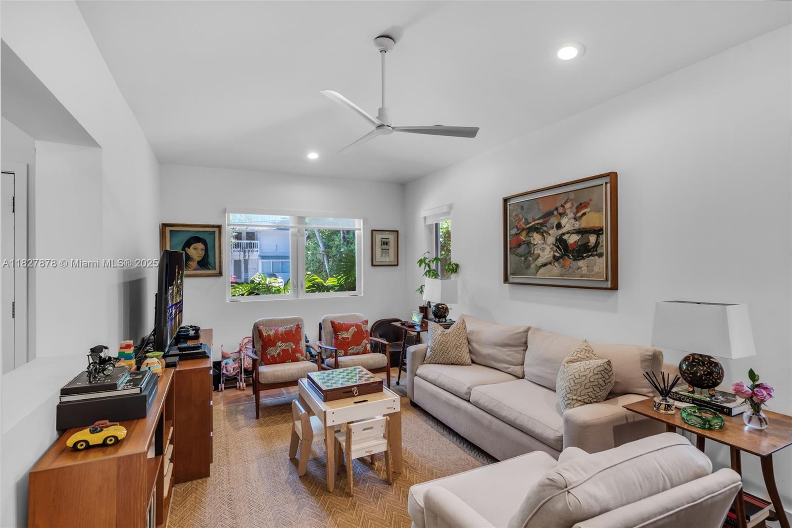 3865 Poinciana Ave Miami, FL 33133