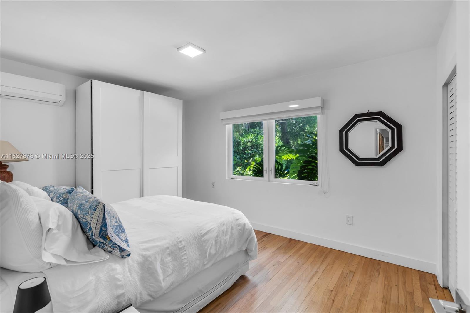 3865 Poinciana Ave Miami, FL 33133