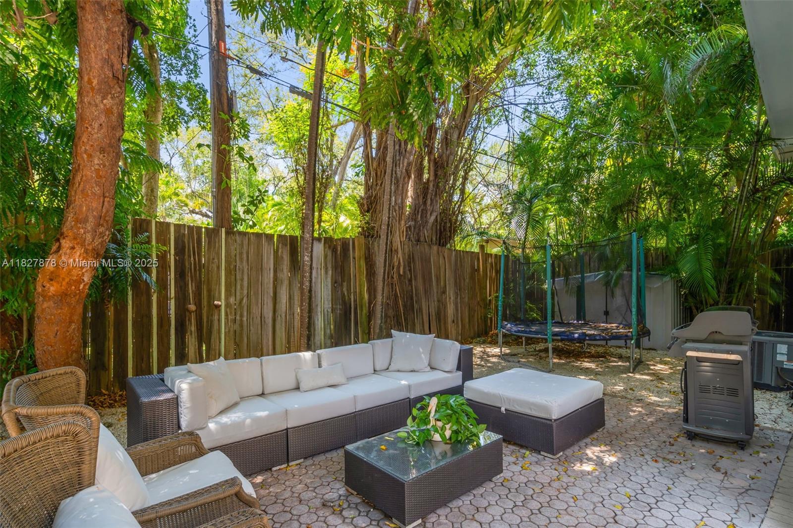 3865 Poinciana Ave Miami, FL 33133