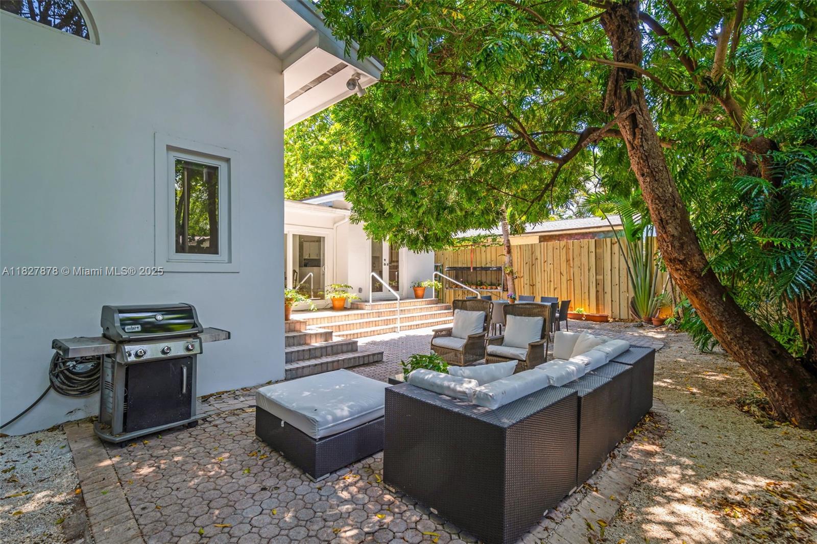 3865 Poinciana Ave Miami, FL 33133