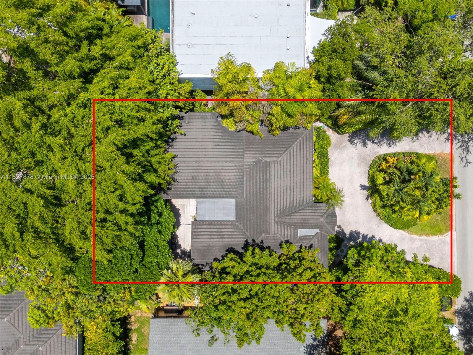 3865 Poinciana Ave Miami, FL 33133