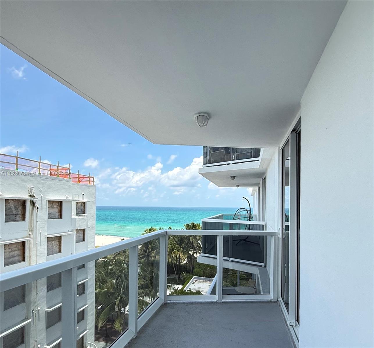 2401 Collins Ave #1011,Miami Beach, FL 33140