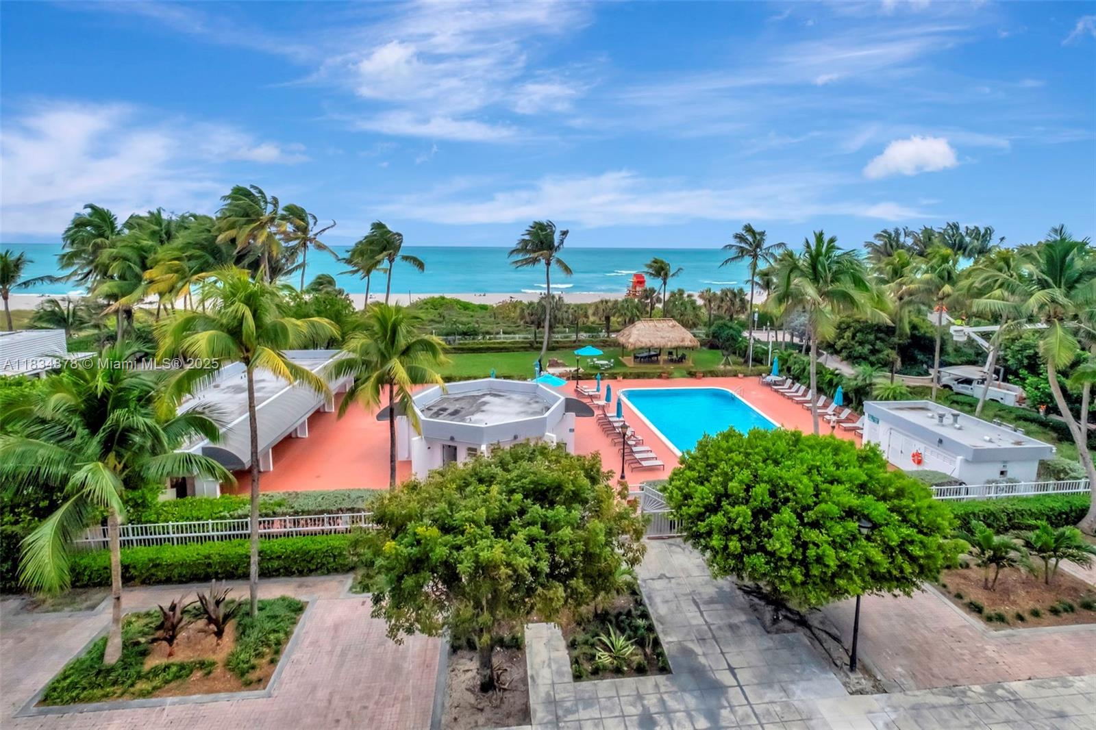 2401 Collins Ave #1212