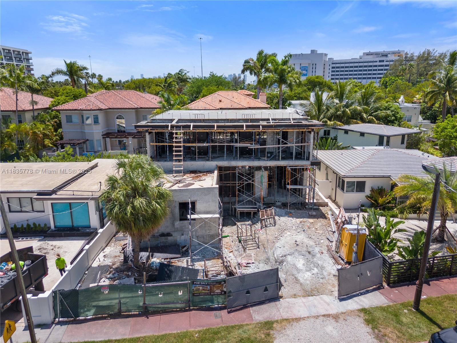 4152 Alton Rd Miami Beach, FL 33140