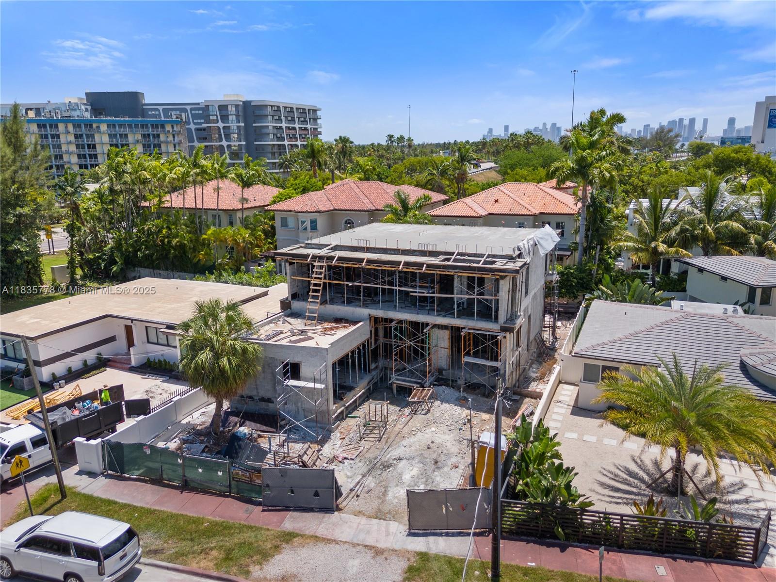 4152 Alton Rd Miami Beach, FL 33140