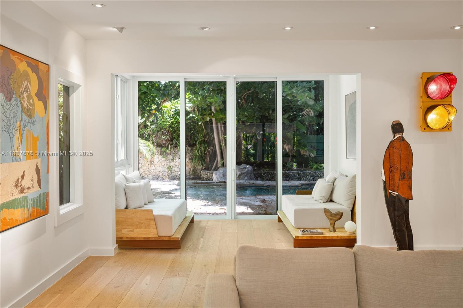 4286 S Douglas Rd Miami, FL 33133