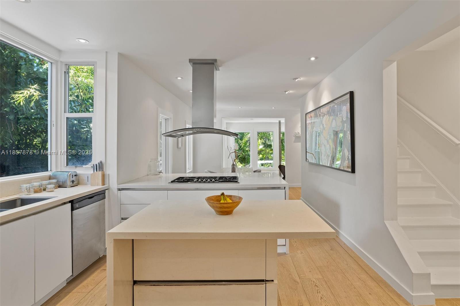 4286 S Douglas Rd Miami, FL 33133