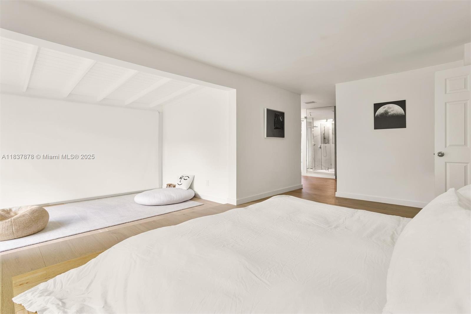 4286 S Douglas Rd Miami, FL 33133