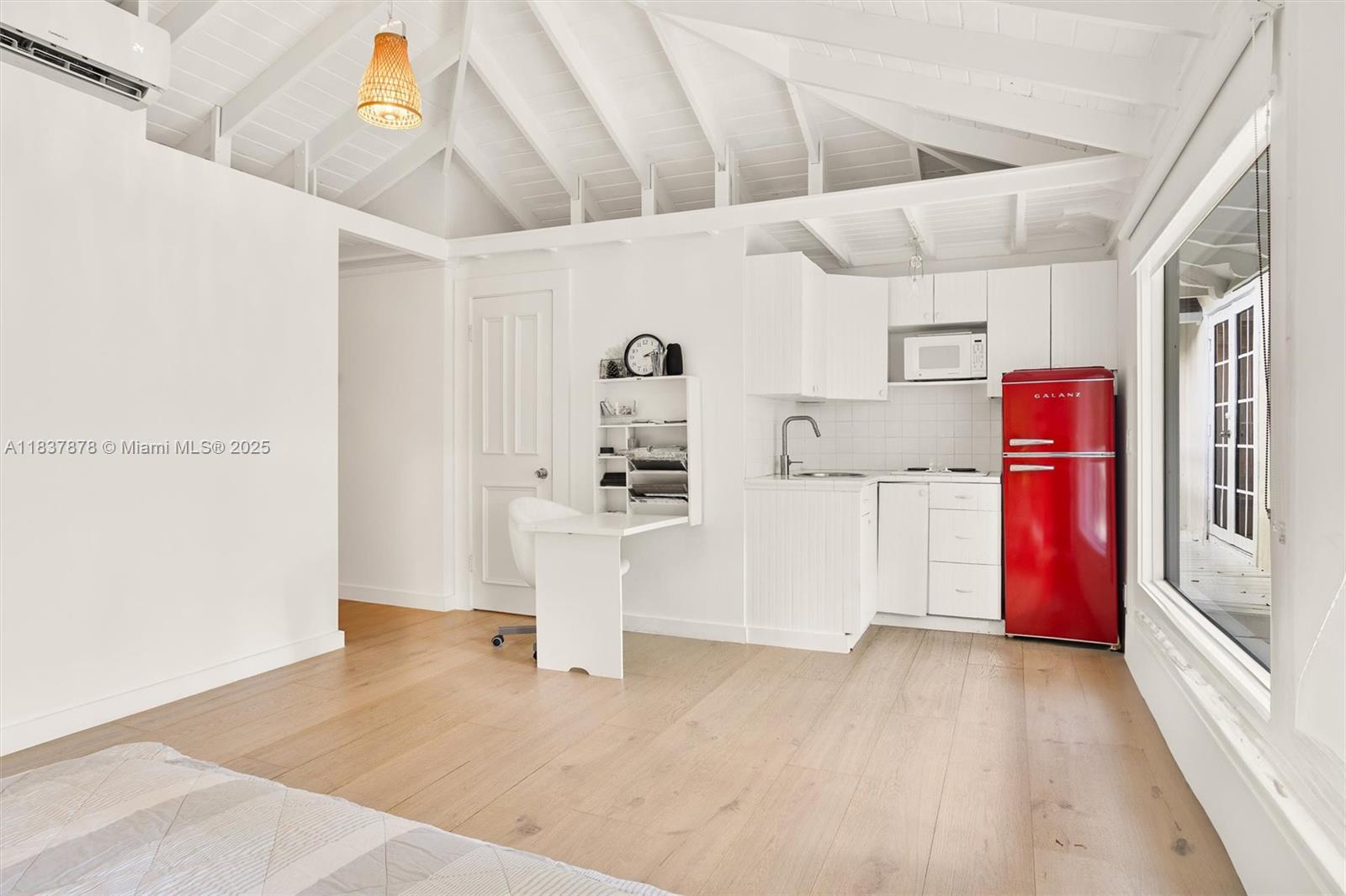 4286 S Douglas Rd Miami, FL 33133