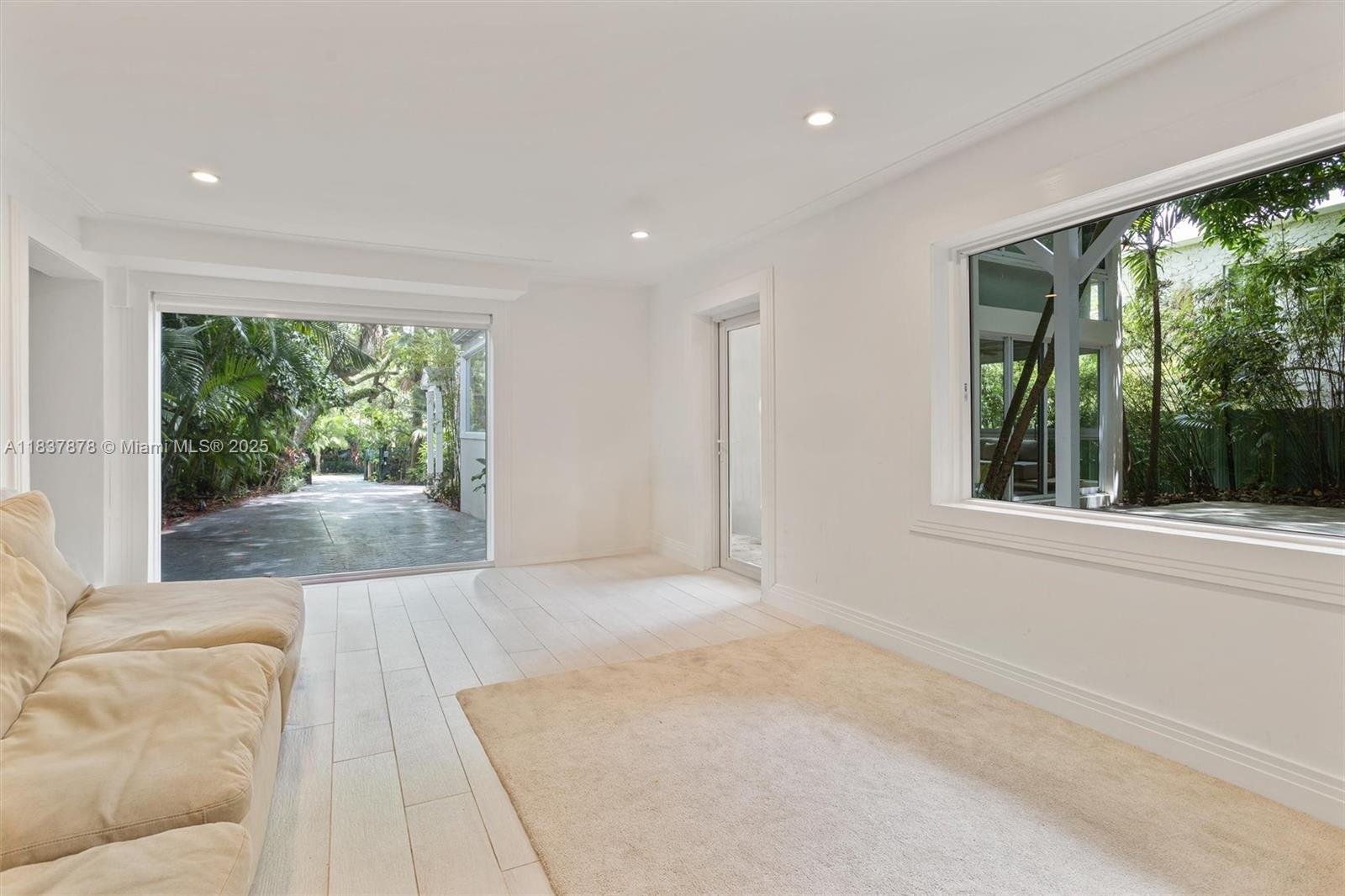 4286 S Douglas Rd Miami, FL 33133