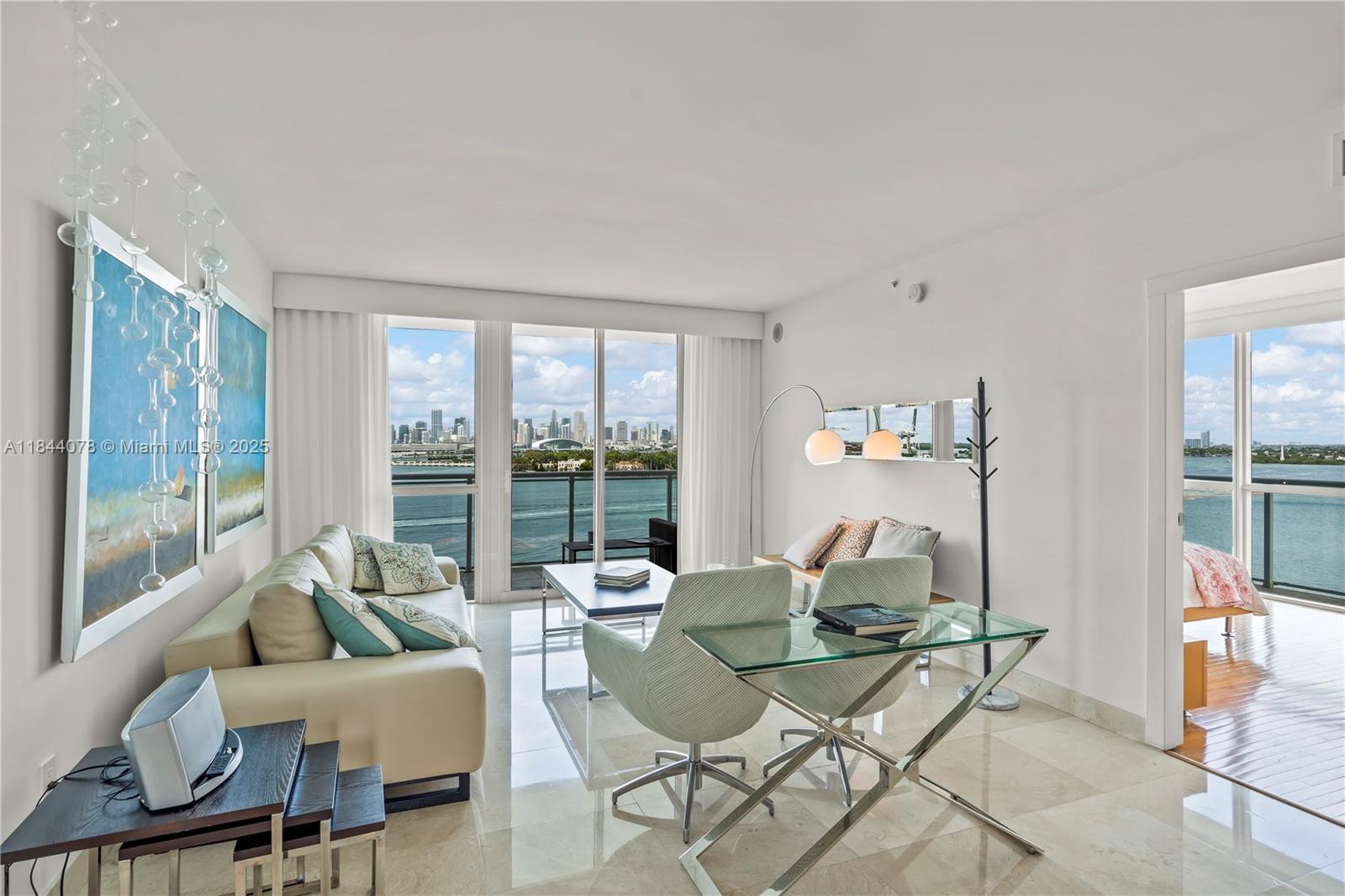 image The Bentley Bay13