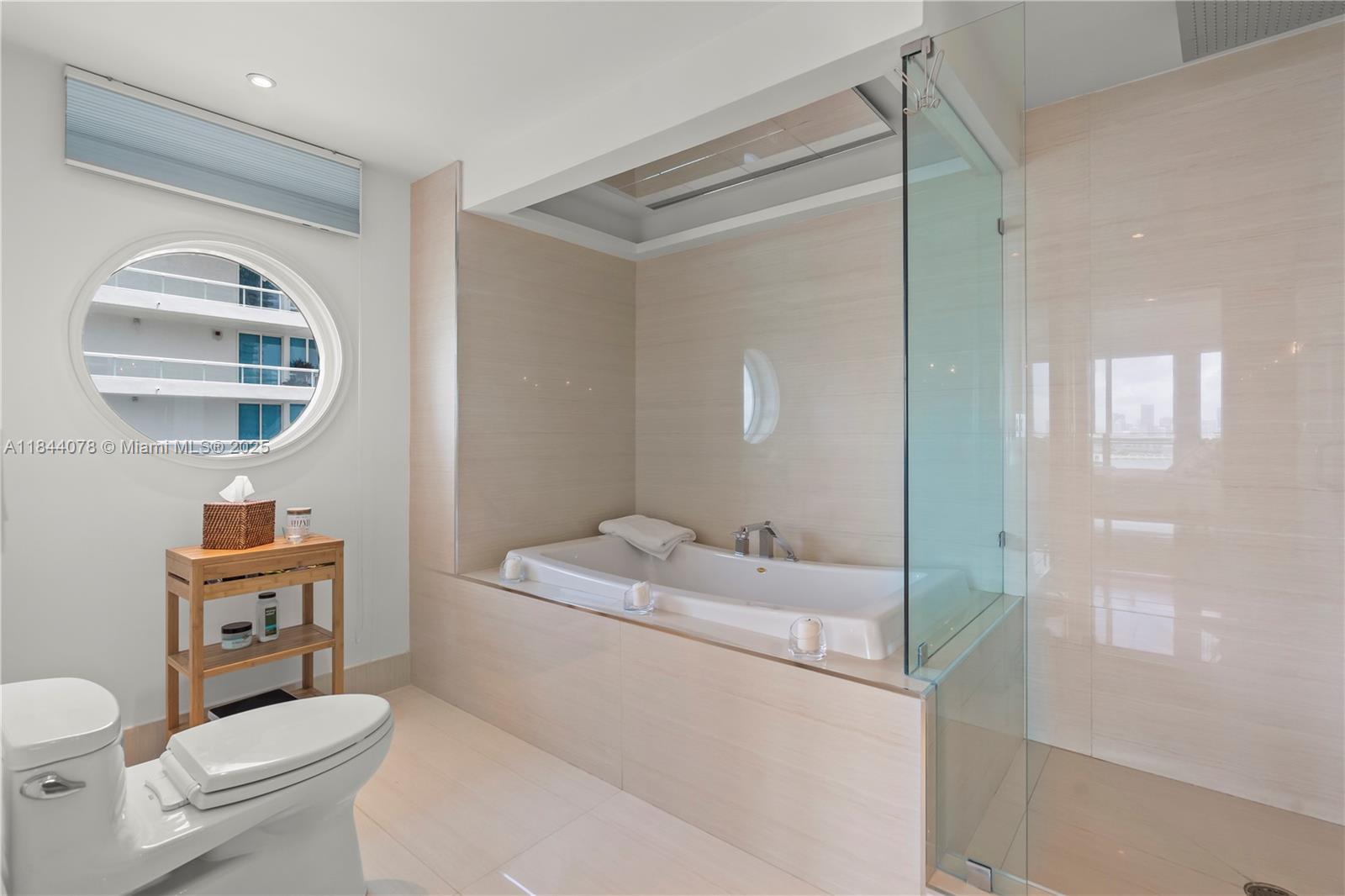 image The Bentley Bay27