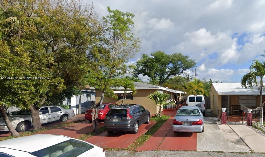 317 SE 2nd St #3