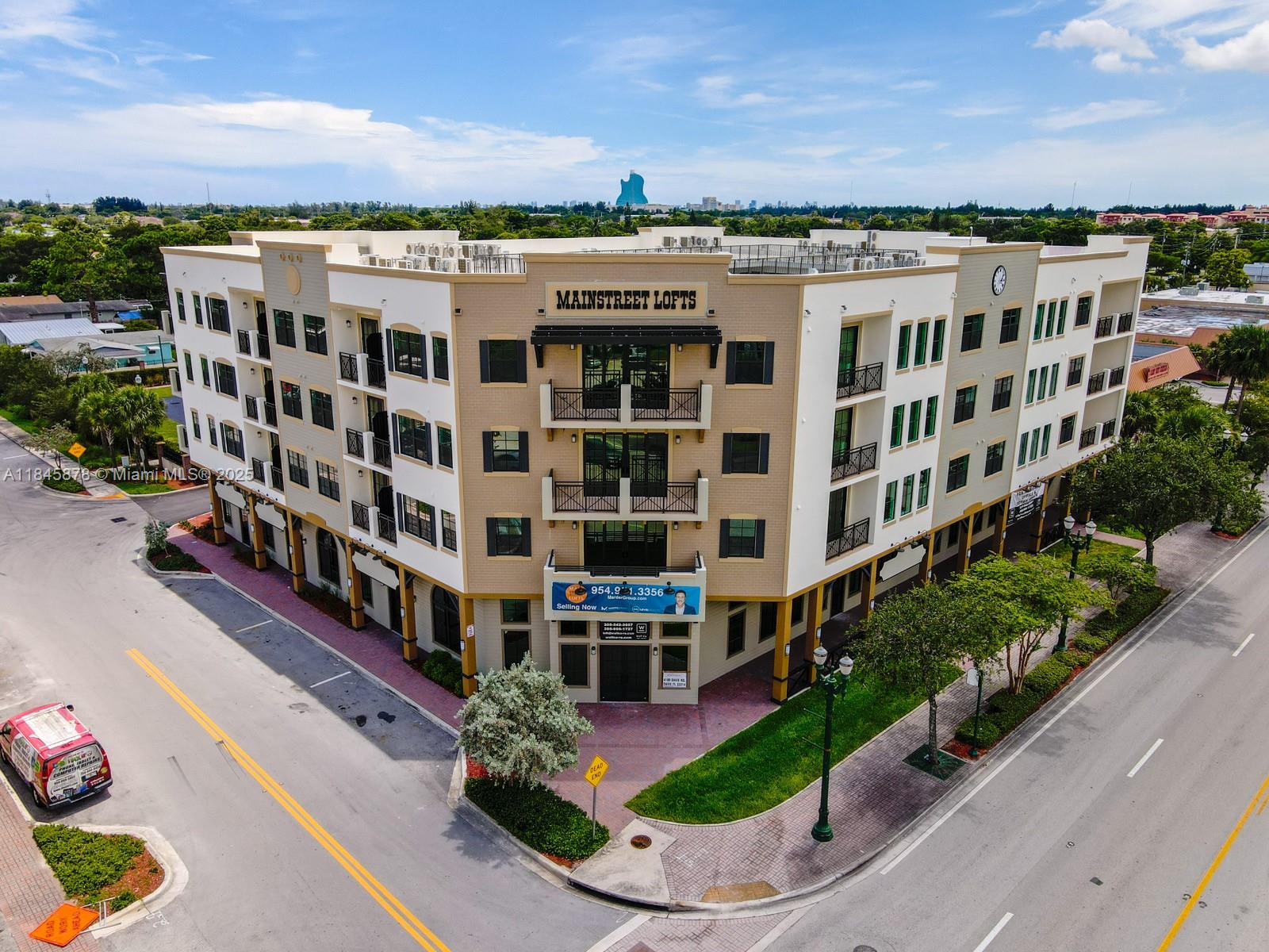 4100 SW 64th Ave #301 Davie, FL 33314