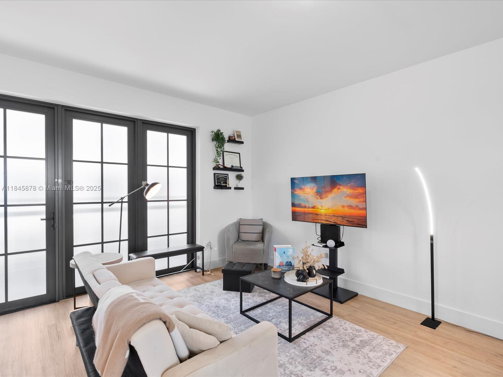 4100 SW 64th Ave #301 Davie, FL 33314