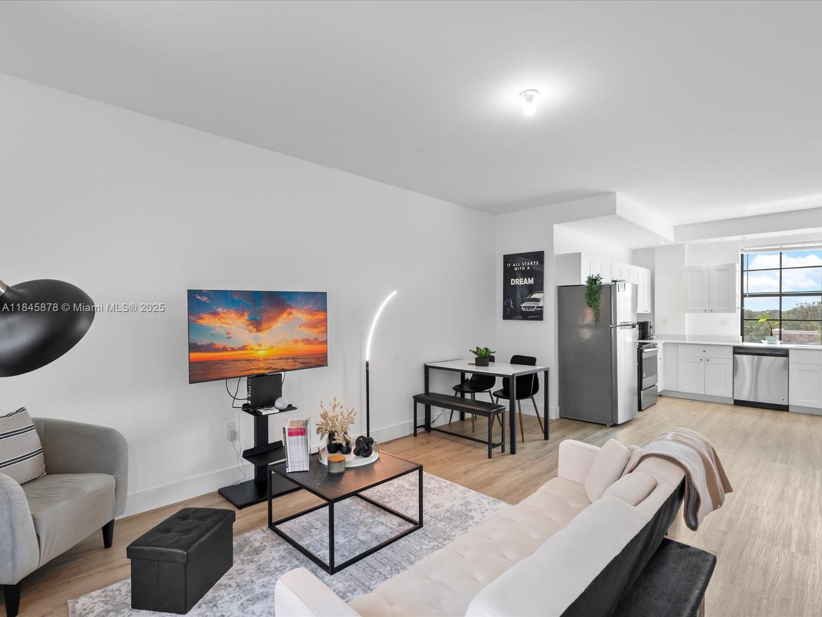 4100 SW 64th Ave #301 Davie, FL 33314