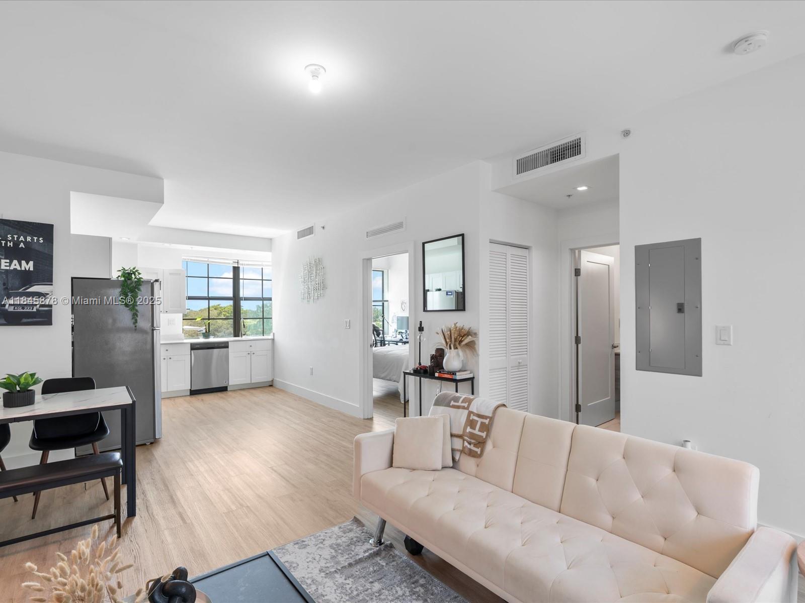 4100 SW 64th Ave #301 Davie, FL 33314