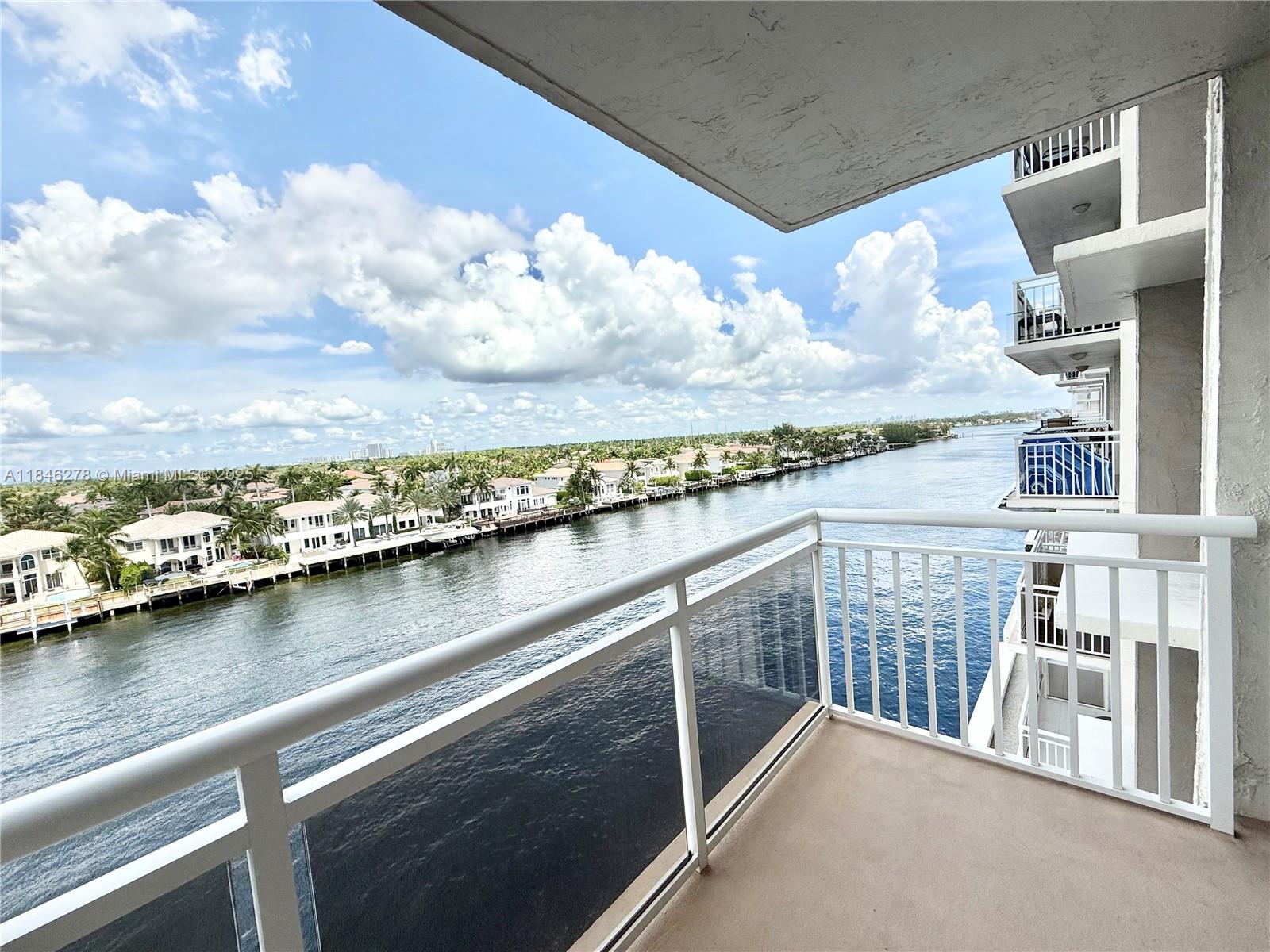 1600 S Ocean Dr #7B