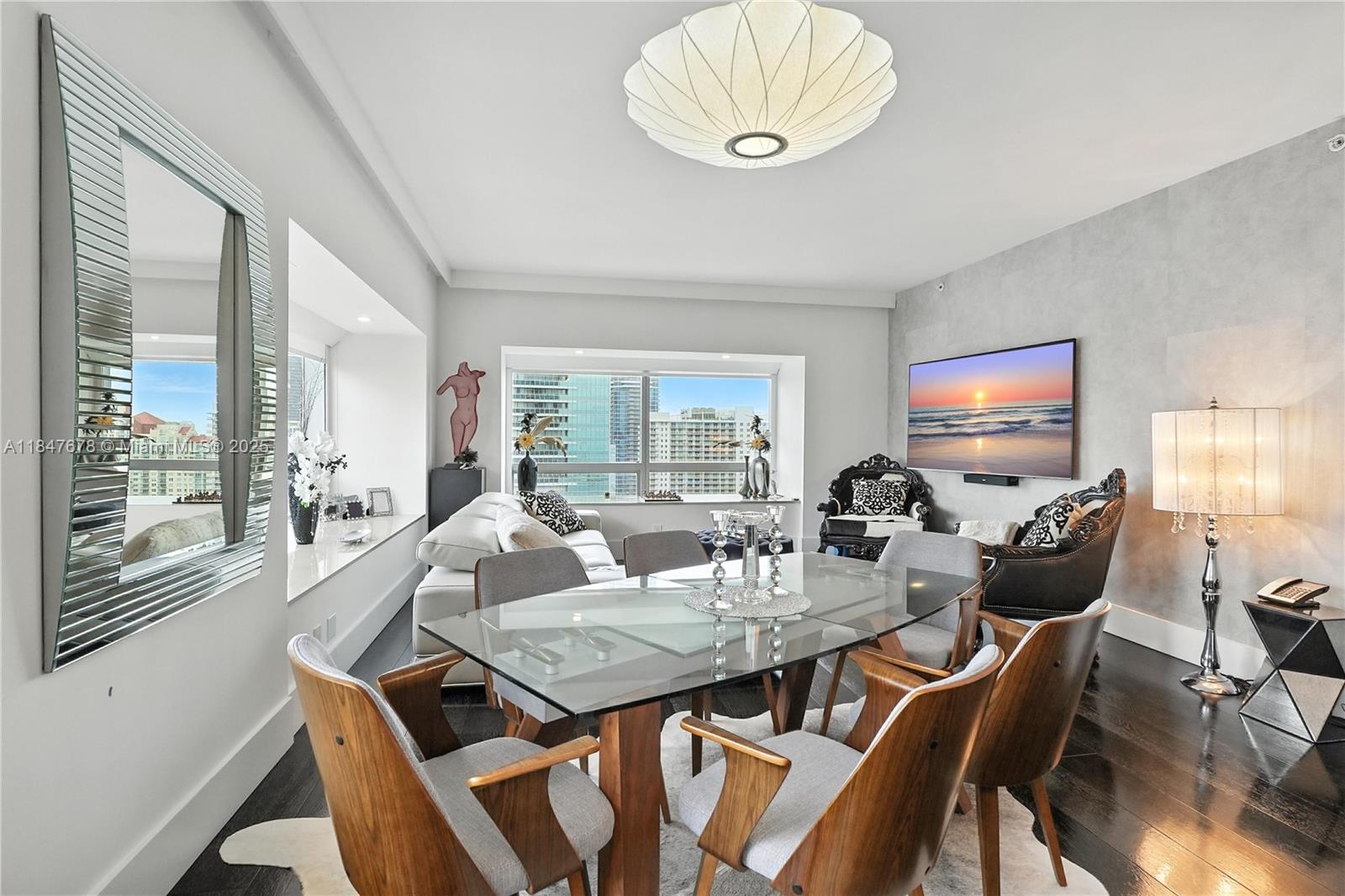 1435 Brickell Ave #3512 Miami, FL 33131