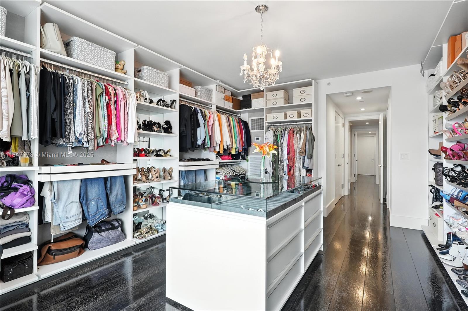 1435 Brickell Ave #3512 Miami, FL 33131