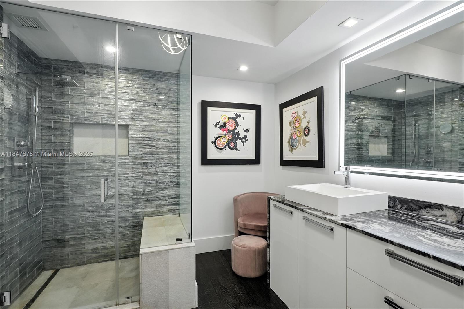 1435 Brickell Ave #3512 Miami, FL 33131