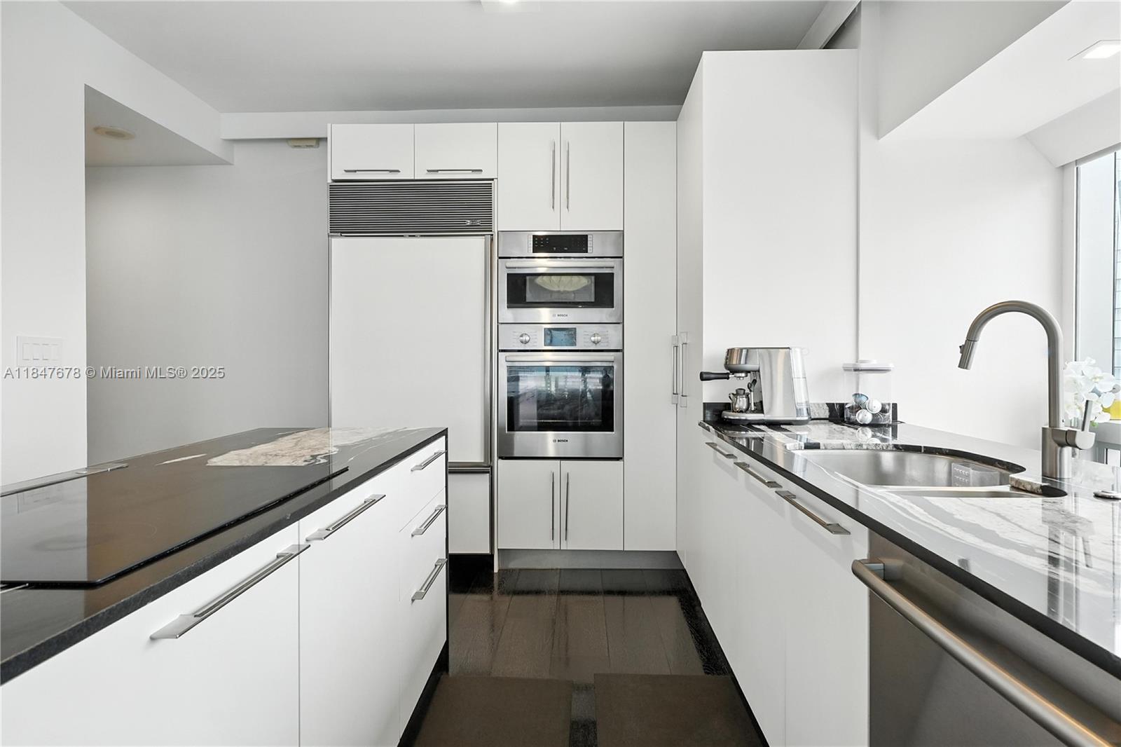 1435 Brickell Ave #3512 Miami, FL 33131