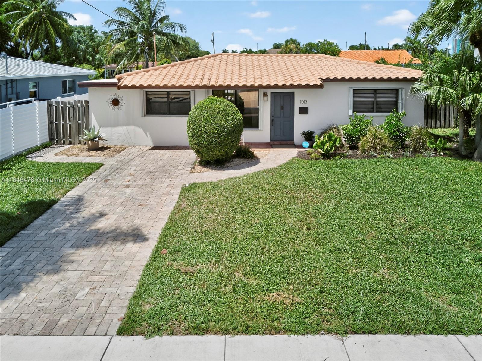 1013 Orange Isle