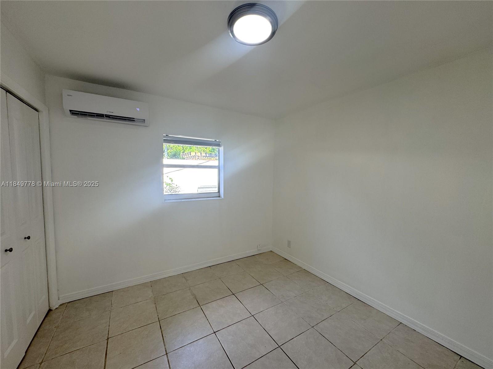 6650 Douglas St Hollywood, FL 33024