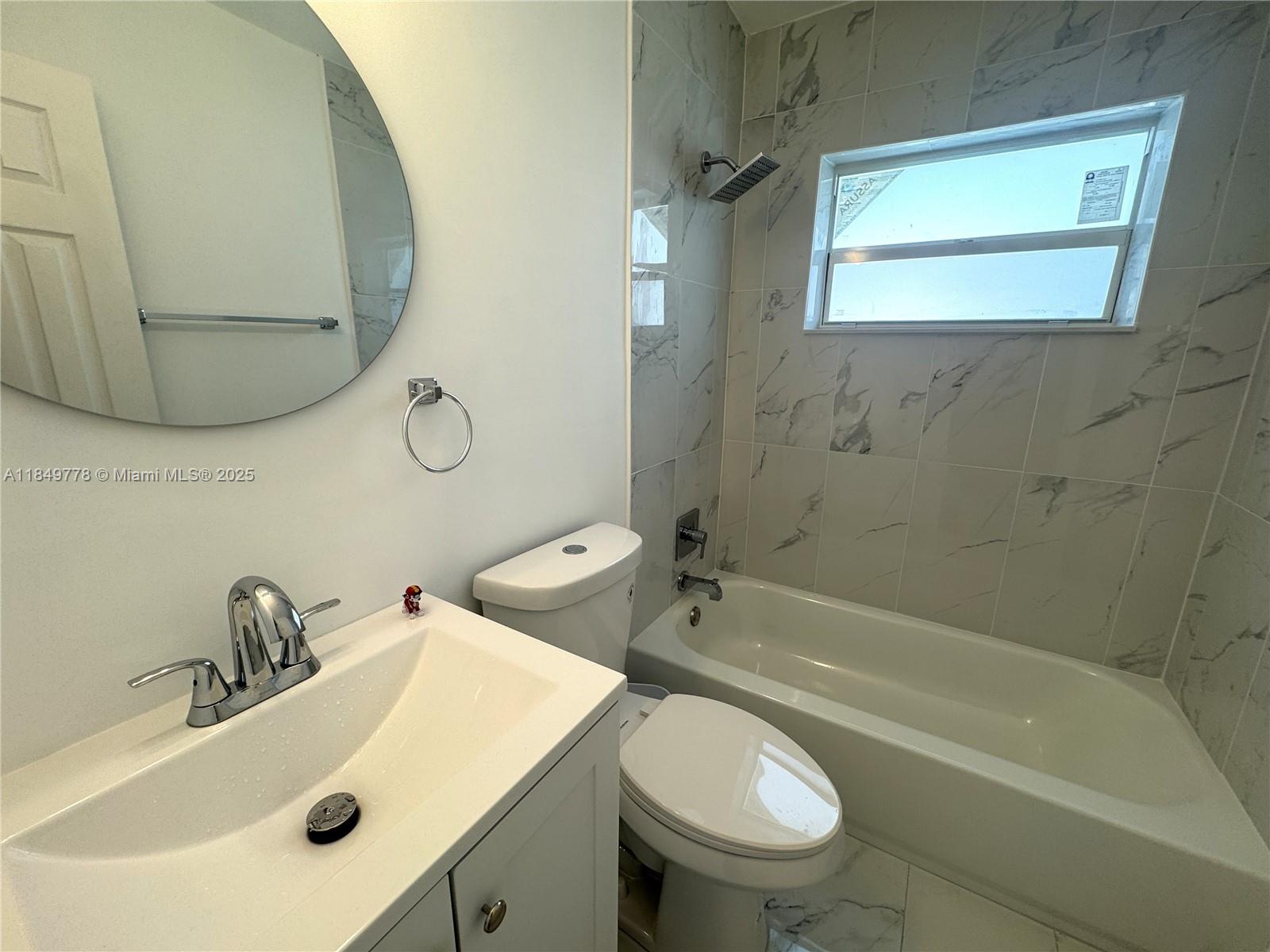 6650 Douglas St Hollywood, FL 33024