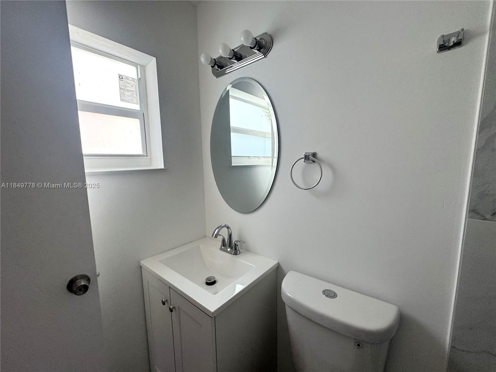 6650 Douglas St Hollywood, FL 33024