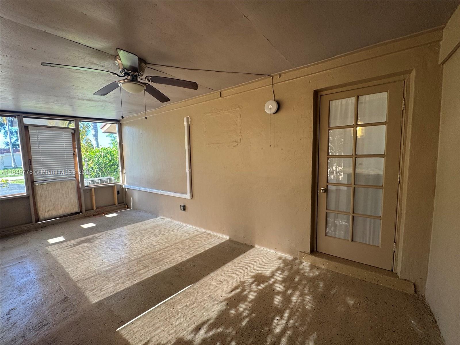 6650 Douglas St Hollywood, FL 33024