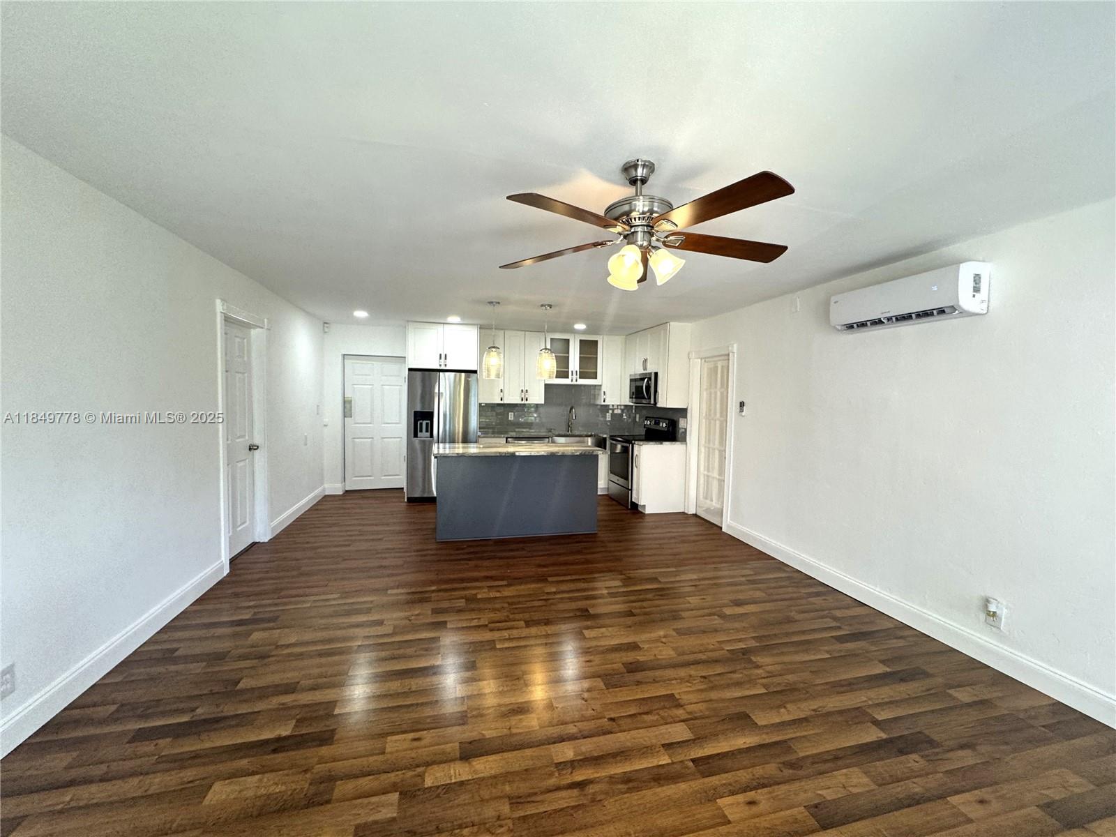 6650 Douglas St Hollywood, FL 33024